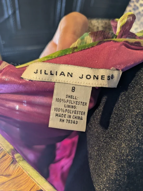 Sleeveless Ruffle V-Neck Floral Midi Dress in Pink & Green - Picture 6 of 6